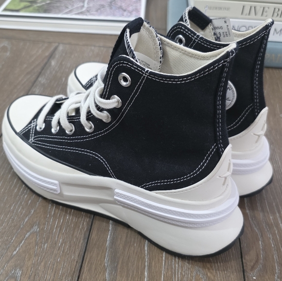 Converse Run Star Legacy CX, Women's Size 7.5, NWT - Picture 2 of 9